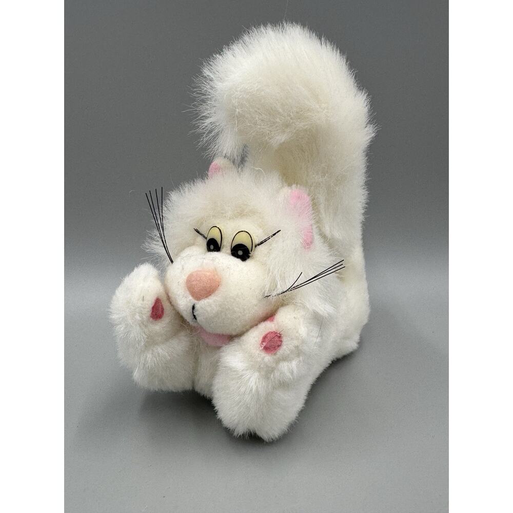 Vintage White Kitty Cat Curled Up Tail Laying On Paws Small 6” Plush‎ GOFFA